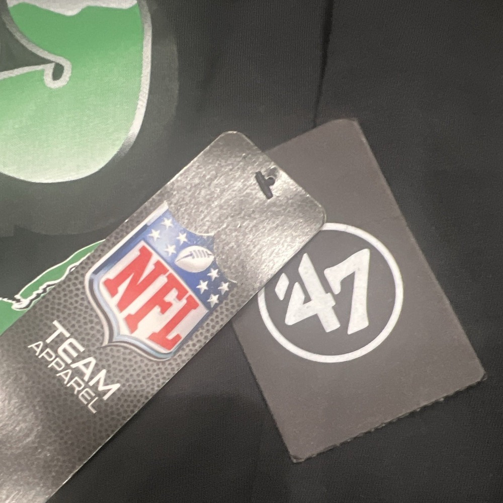 NWT Philadelphia Eagles Long Sleeve 47 Brand T-Shirt Men's small